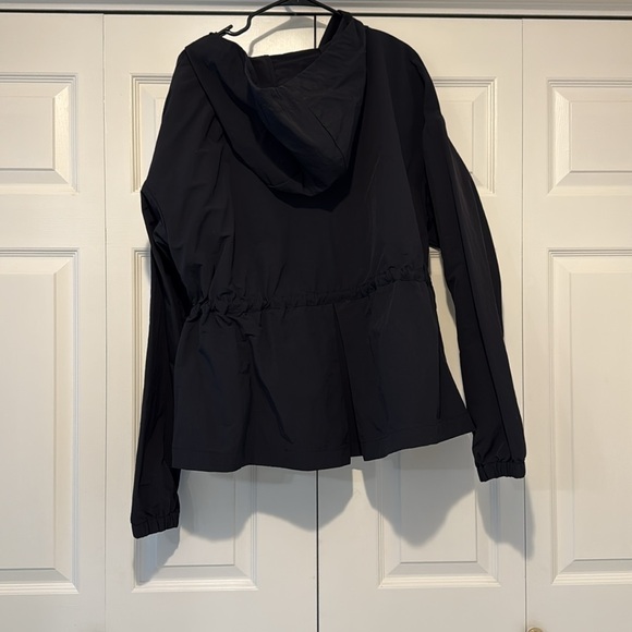 Nike jacket - Picture 3 of 3